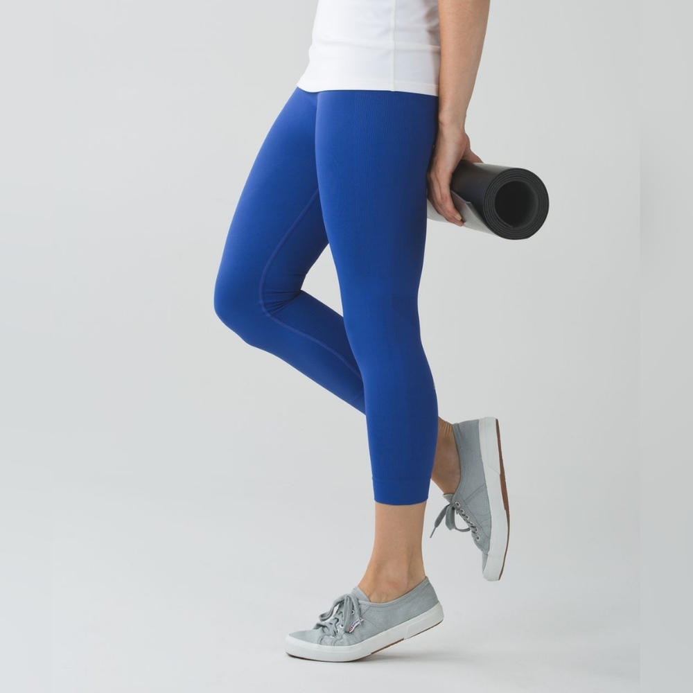 🌞Lululemon Zone In Crop Seamless Leggings Sapphire Blue - Picture 4 of 14